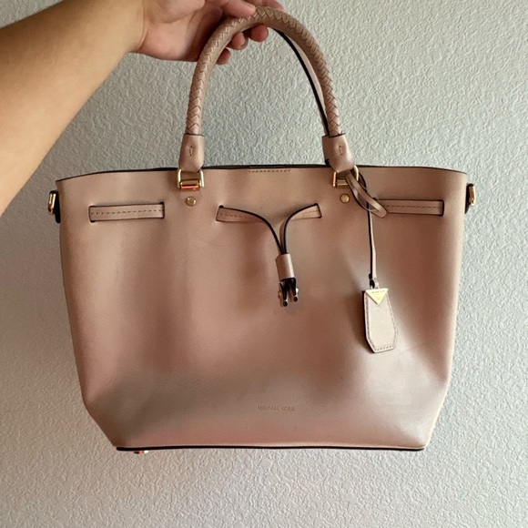 Michael Kors Blush Leather bucket Tote bag purse - Picture 1 of 15